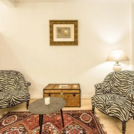 Appartement Le Petit Carmes - Joli De Caractère *
